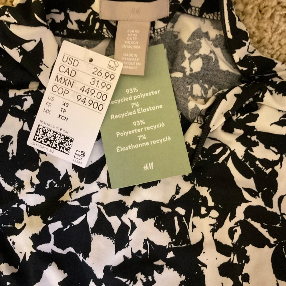 ❌FINAL❌ H&M Patterned Dress - Picture 6 of 6